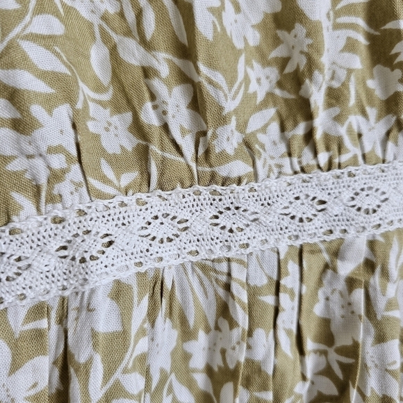 Bohemian floral tan and white bell sleeve a- line midi dress nwt - Picture 5 of 9